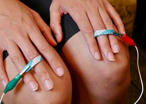 galvanic-skin-response-electrodes-wrapped-around-fingers galvanic skin response electrodes-wrapped around fingers