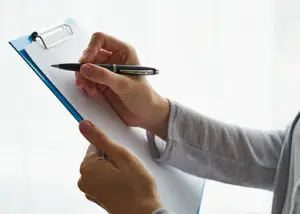 asian filling out a food frequency questionnaire